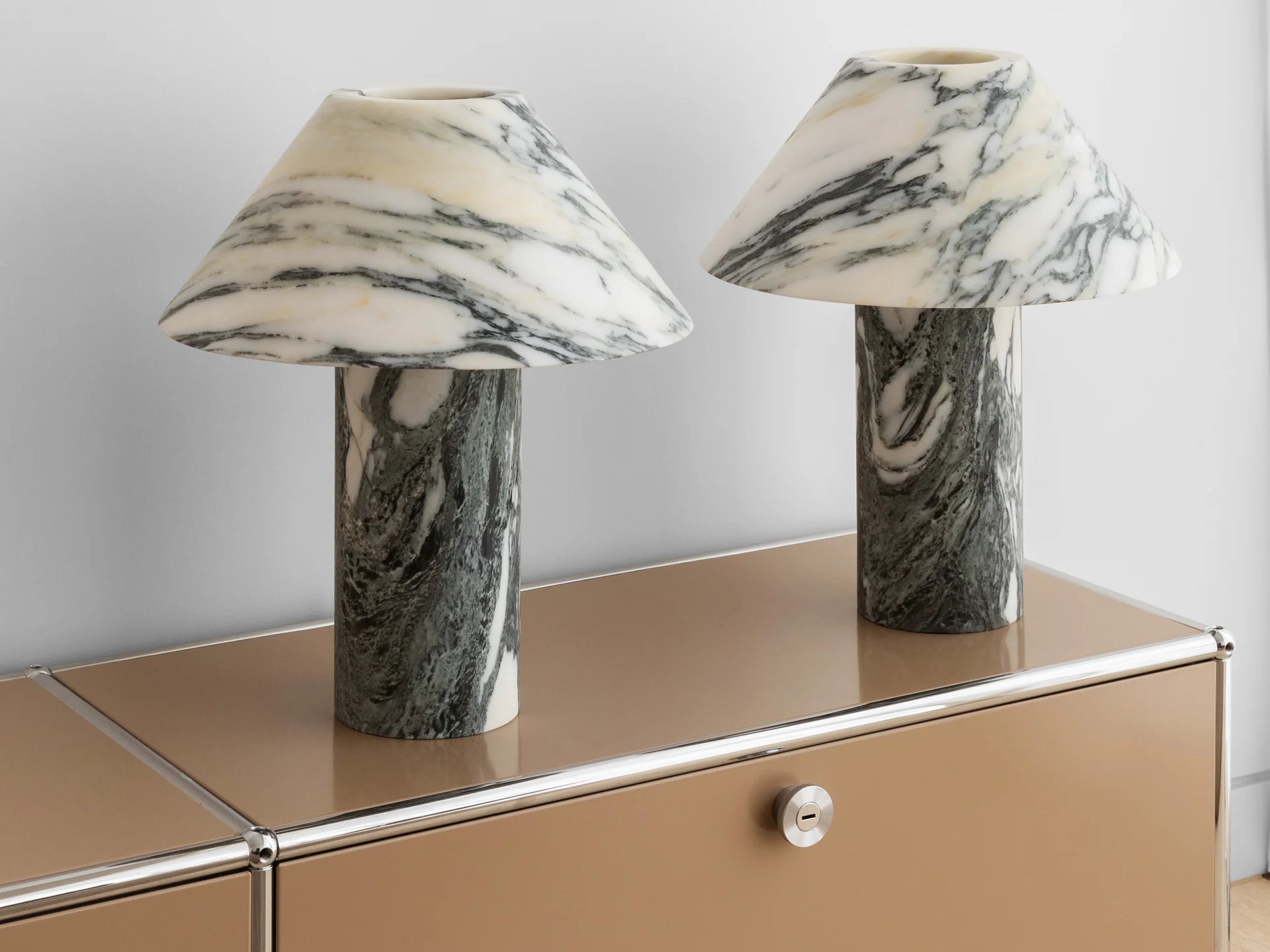 Pillar Lamp - Arabescato Marble - Large