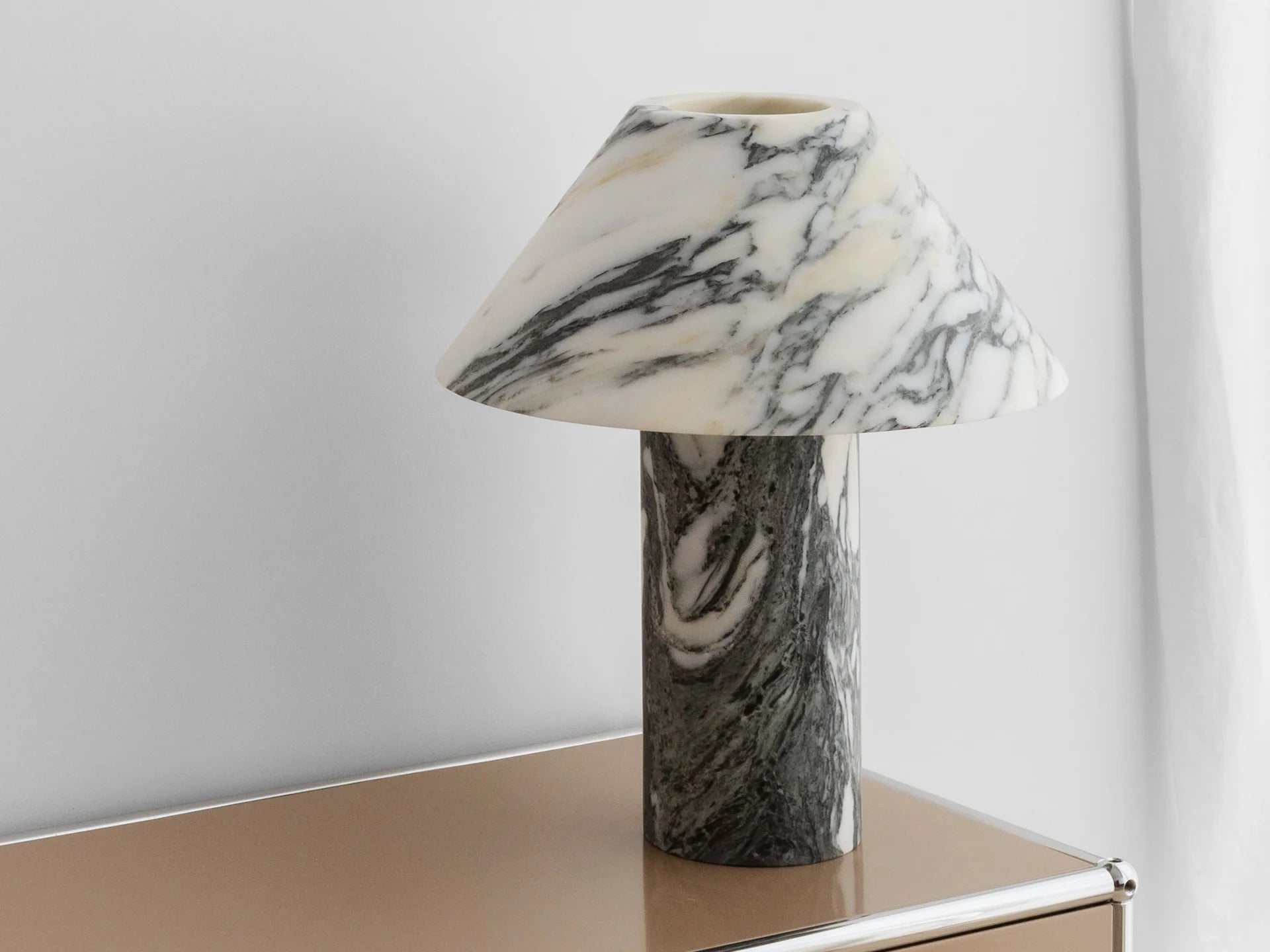 Pillar Lamp - Arabescato Marble - Large