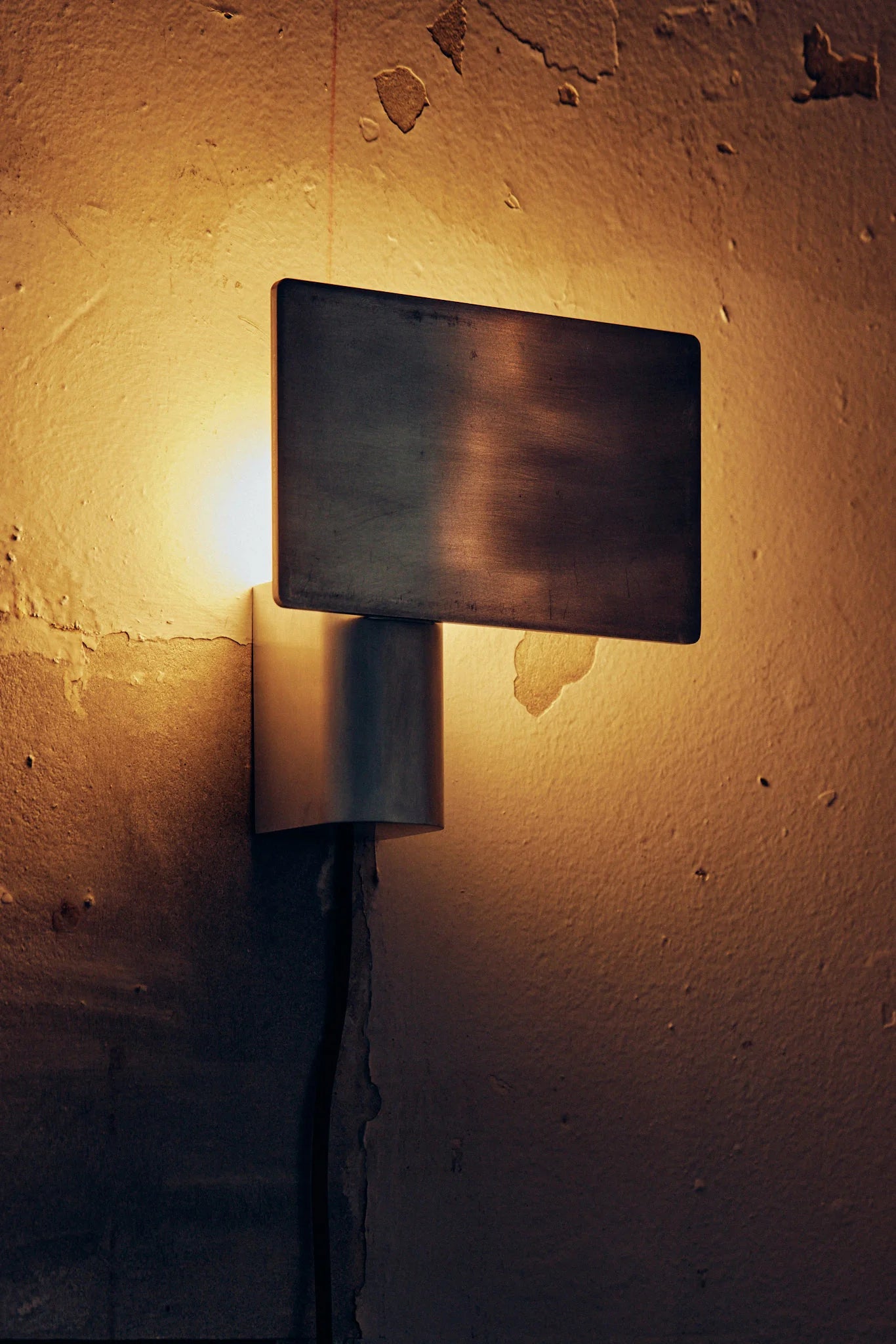 Shield Wall Light